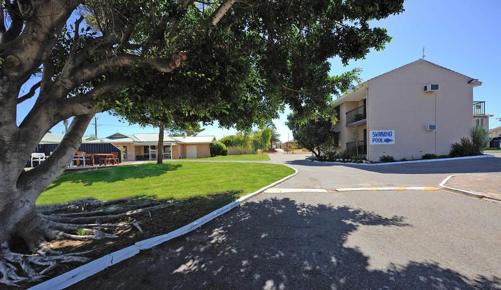 Abrolhos Reef Lodge Geraldton Εξωτερικό φωτογραφία