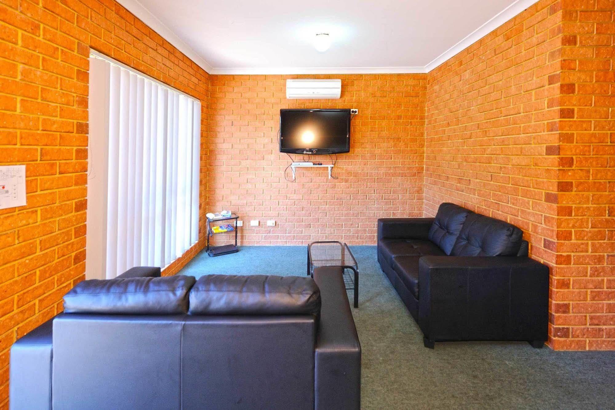 Abrolhos Reef Lodge Geraldton Εξωτερικό φωτογραφία