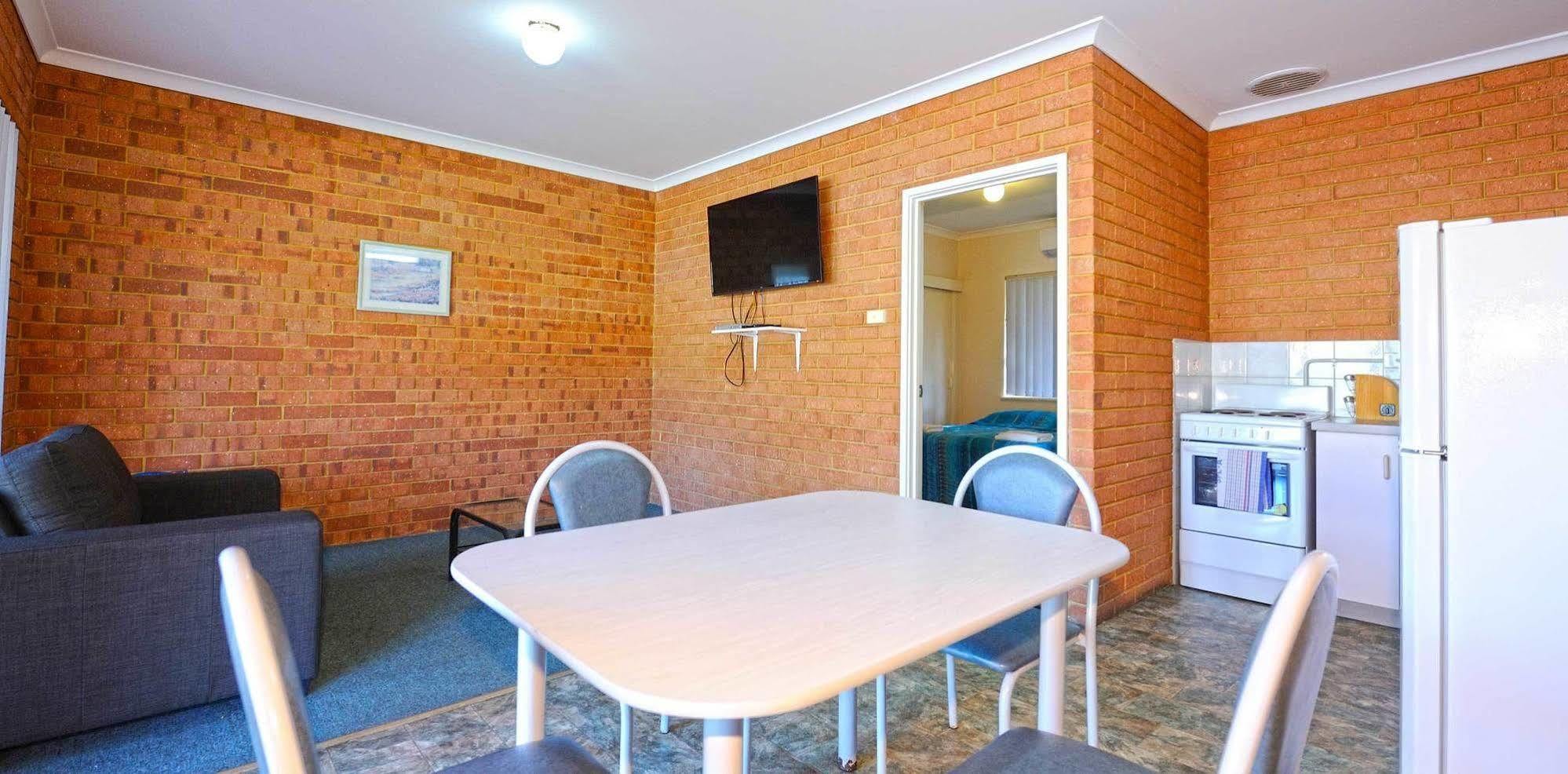 Abrolhos Reef Lodge Geraldton Εξωτερικό φωτογραφία