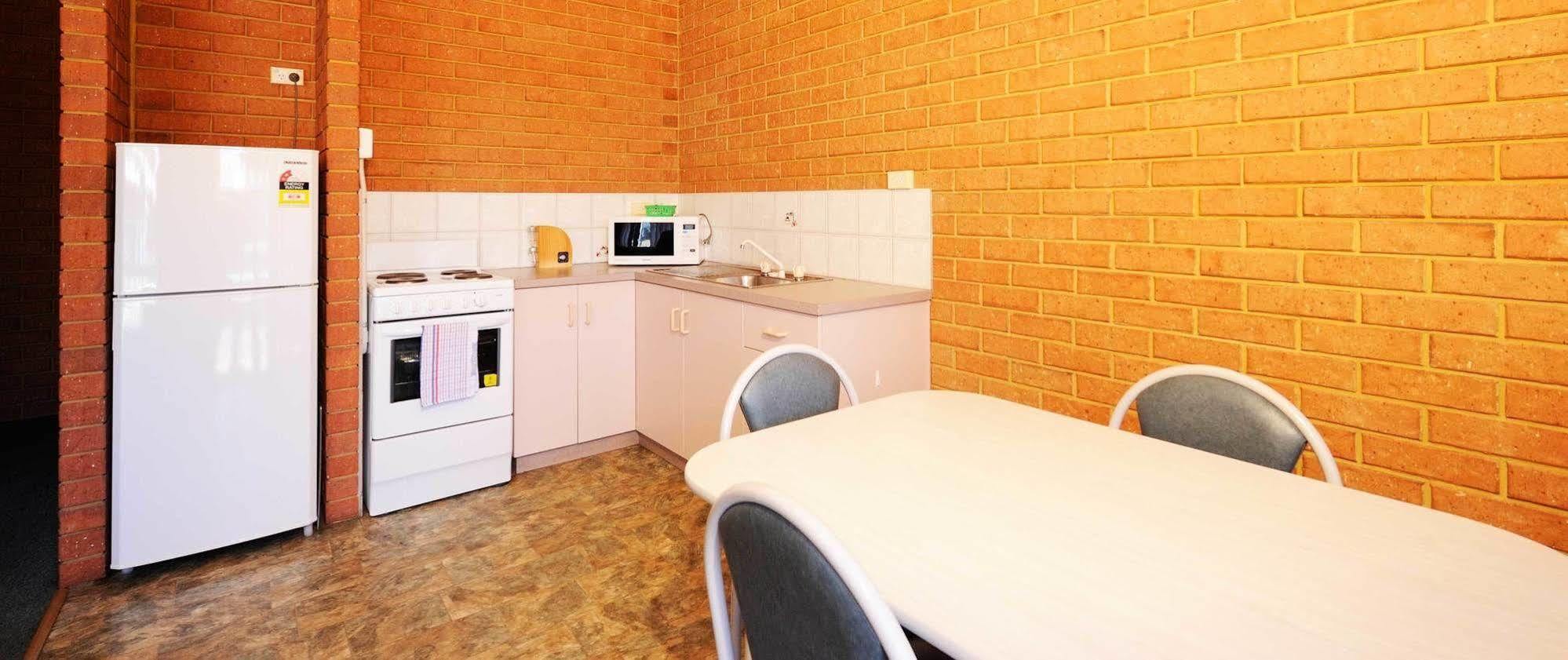 Abrolhos Reef Lodge Geraldton Εξωτερικό φωτογραφία