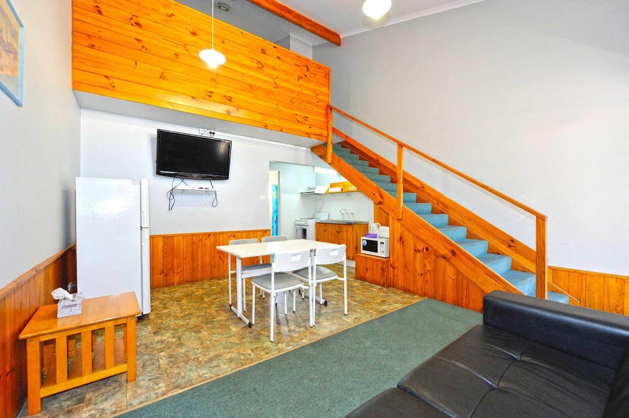 Abrolhos Reef Lodge Geraldton Εξωτερικό φωτογραφία
